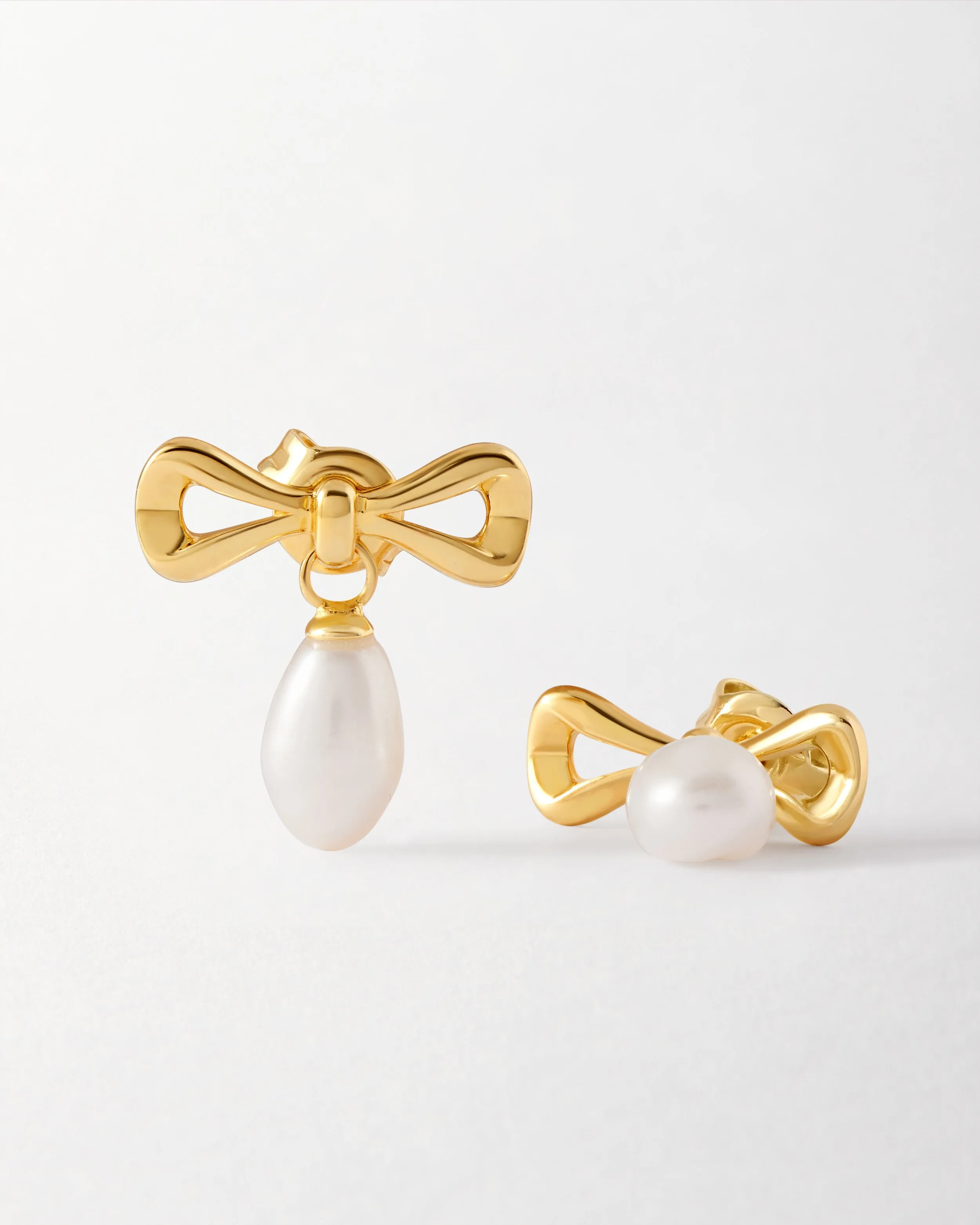 Bow Pearl Earrings