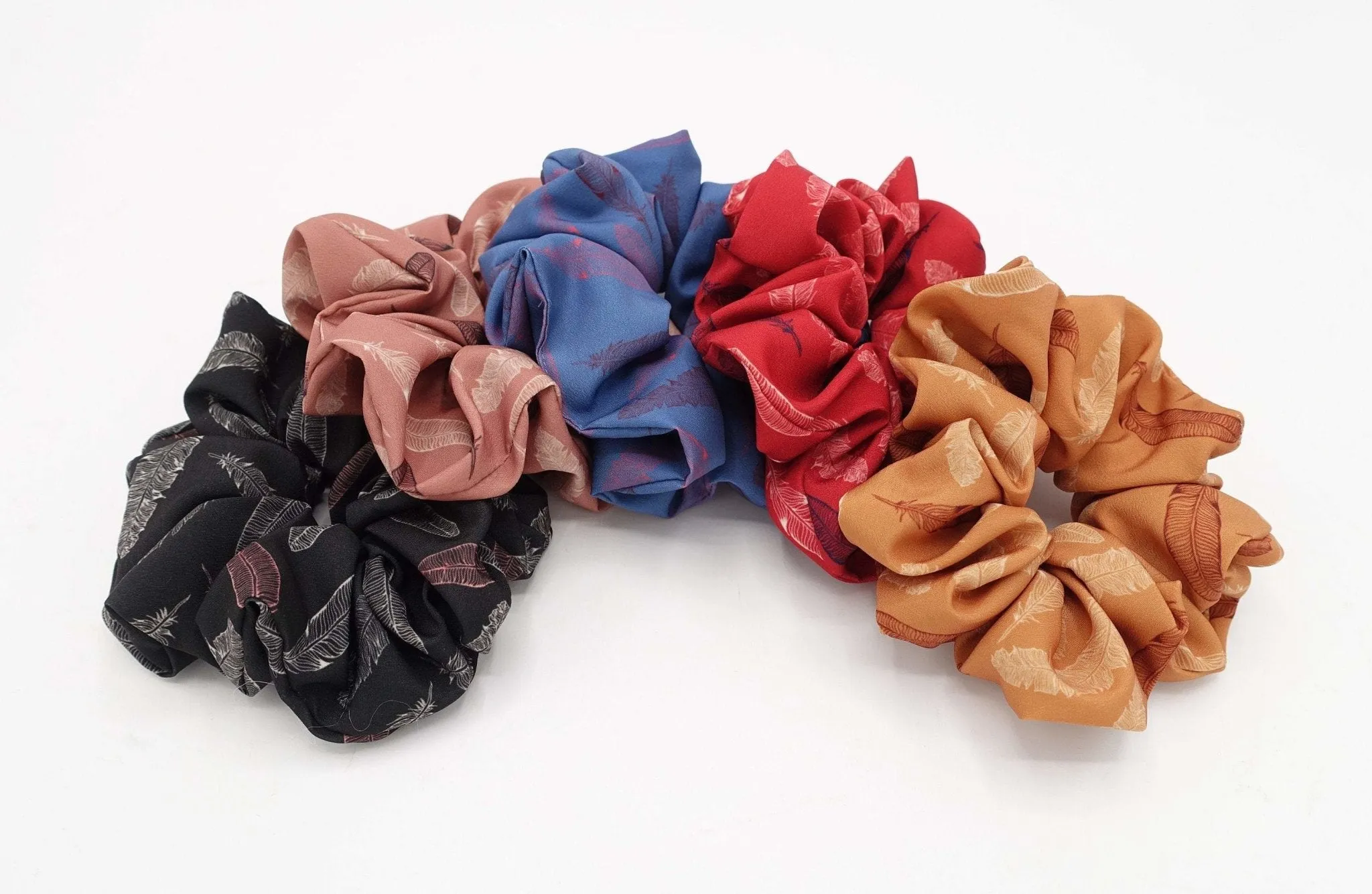 feather print medium scrunchies